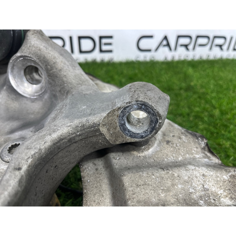 Поворотный кулак (подвеска) BMW 7-series F02 2011 4.4 N63 31216777750