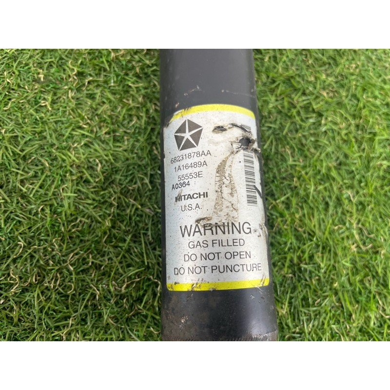 Амортизатор (подвеска) Jeep Grand Cherokee WK2 2014 3.0 Diesel EXF 68069675AD