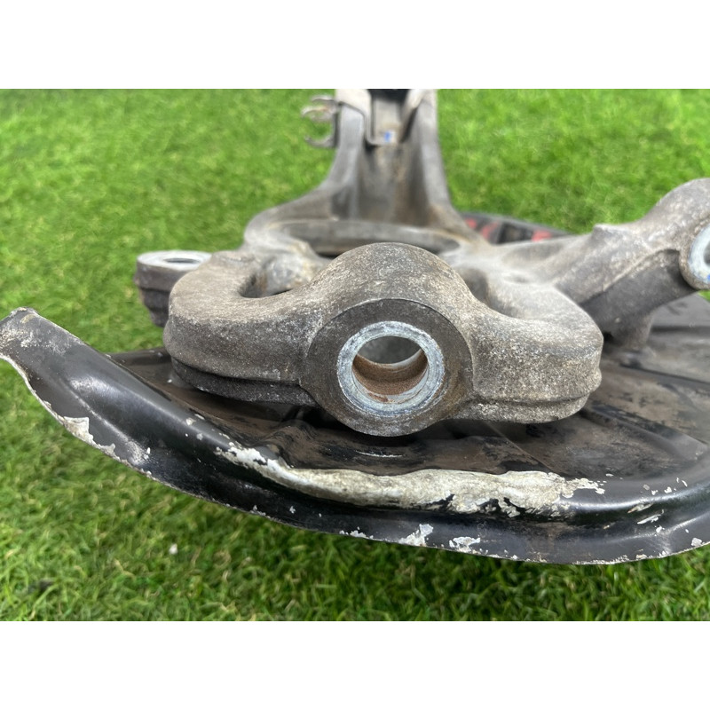 Поворотный кулак (подвеска) AUDI Q7 4L 2011 3.0 CATA 7L8407258B