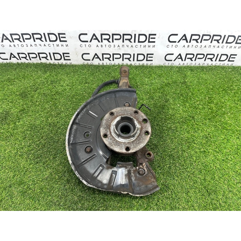 Поворотный кулак (подвеска) Volkswagen Touareg NF 2012 3.6 CGRA 7P6407246A