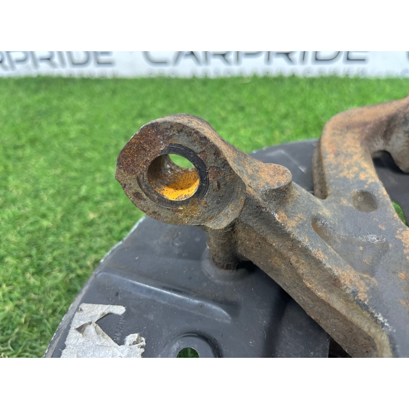 Поворотный кулак (подвеска) Volkswagen Touareg NF 2012 3.6 CGRA 7P6407246A