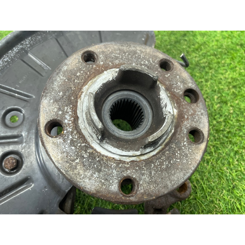 Поворотный кулак (подвеска) Volkswagen Touareg NF 2012 3.6 CGRA 7P6407246A