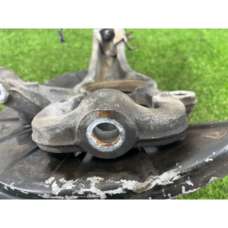 Поворотный кулак (подвеска) AUDI Q7 4L 2011 3.0 CATA 7L8407257B