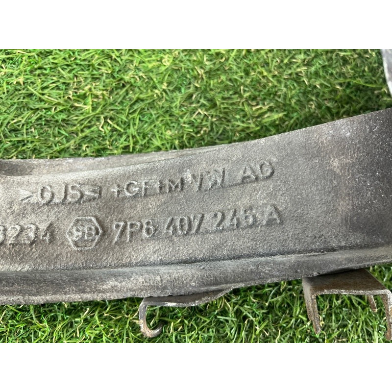 Поворотный кулак (подвеска) AUDI Q7 4L 2011 3.0 CATA 7L8407257B