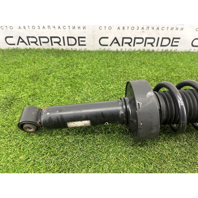 Амортизатор в сборе (подвеска) Volkswagen Touareg NF 2013 3.6 7P6513029BG