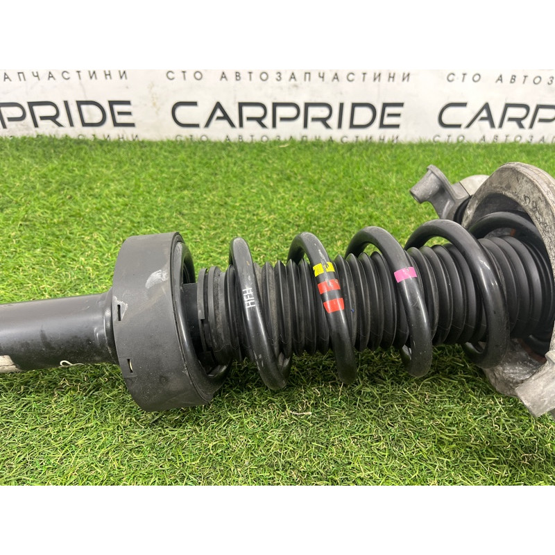 Амортизатор в сборе (подвеска) Volkswagen Touareg NF 2013 3.6 7P6513029BG