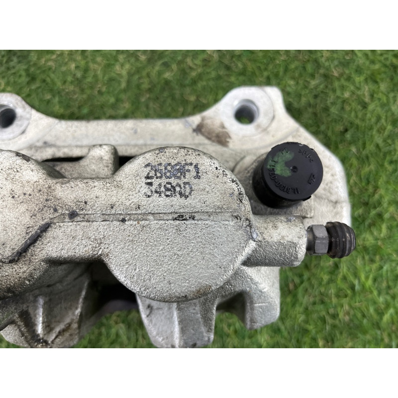 Суппорт тормозной (тормозная система) Jeep Grand Cherokee WK2 2020 3.6 68138842AB