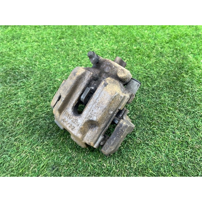 Гальмівний супорт (гальмівна система) BMW 3-series E93 2008 3.0 N54 34216769102