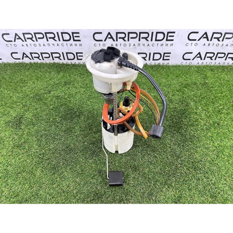 Топливный насос (топливная система) AUDI Q5 8R 2012 3.2 CALB 8R0919051N