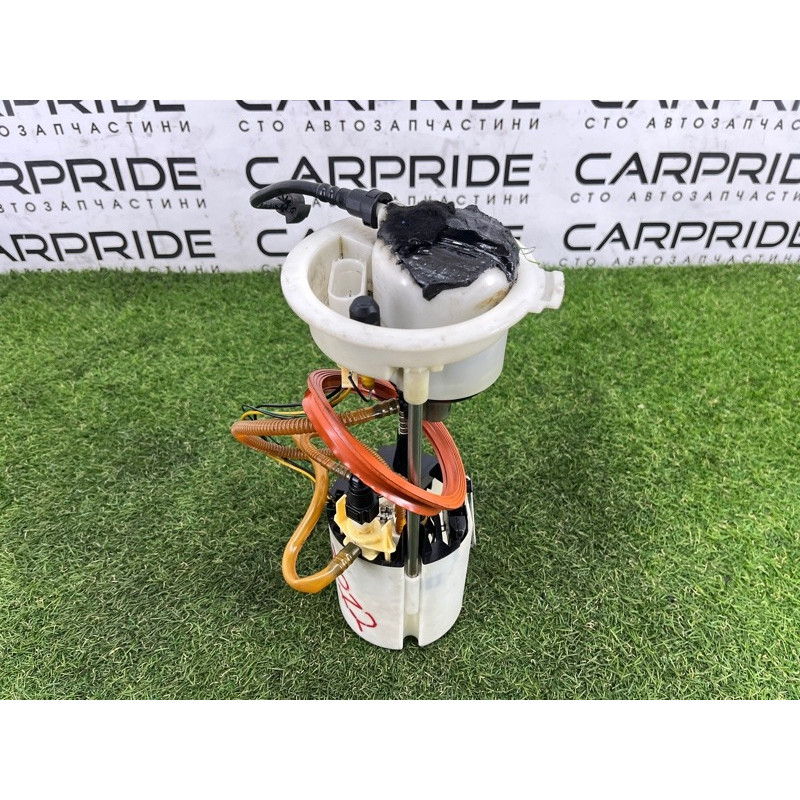 Топливный насос (топливная система) AUDI Q5 8R 2012 3.2 CALB 8R0919051N