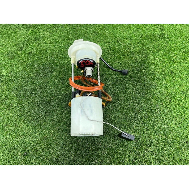 Топливный насос (топливная система) AUDI Q5 8R 2012 3.2 CALB 8R0919051N