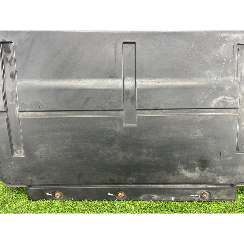 Защита двигателя (кузов и элементы) AUDI Q5 8R 2012 3.2 CALB 8R0863821C