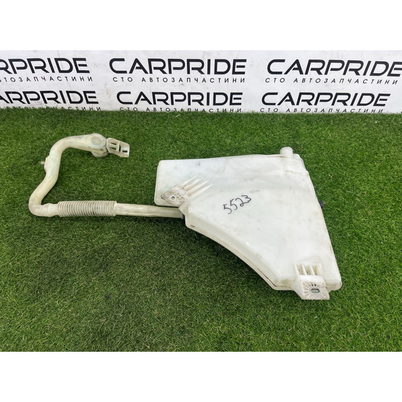 Бачок омывателя (кузов и элементы) Volkswagen Touareg NF 2012 3.6 CGRA 7P0955453A