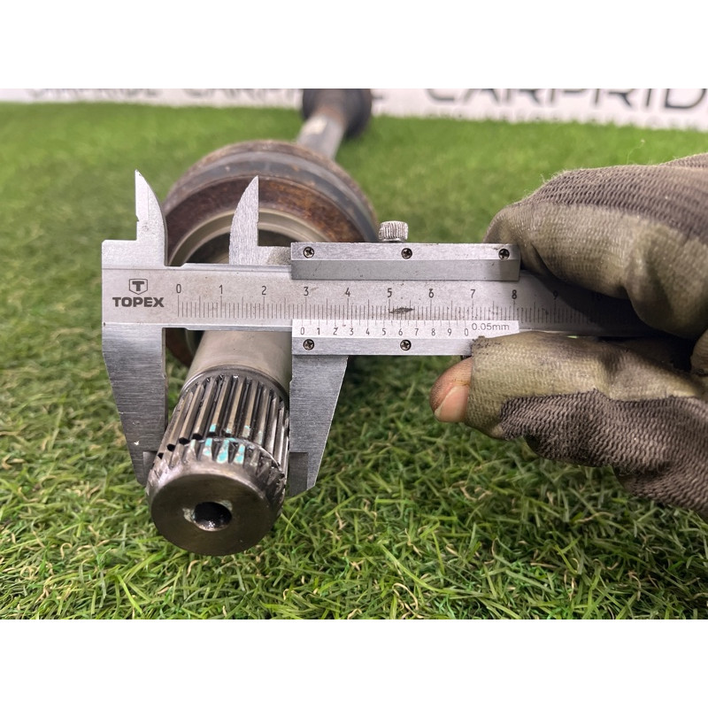 Привод (трансмиссия) BMW X5 E70 2011 3.0 N57 33208609838