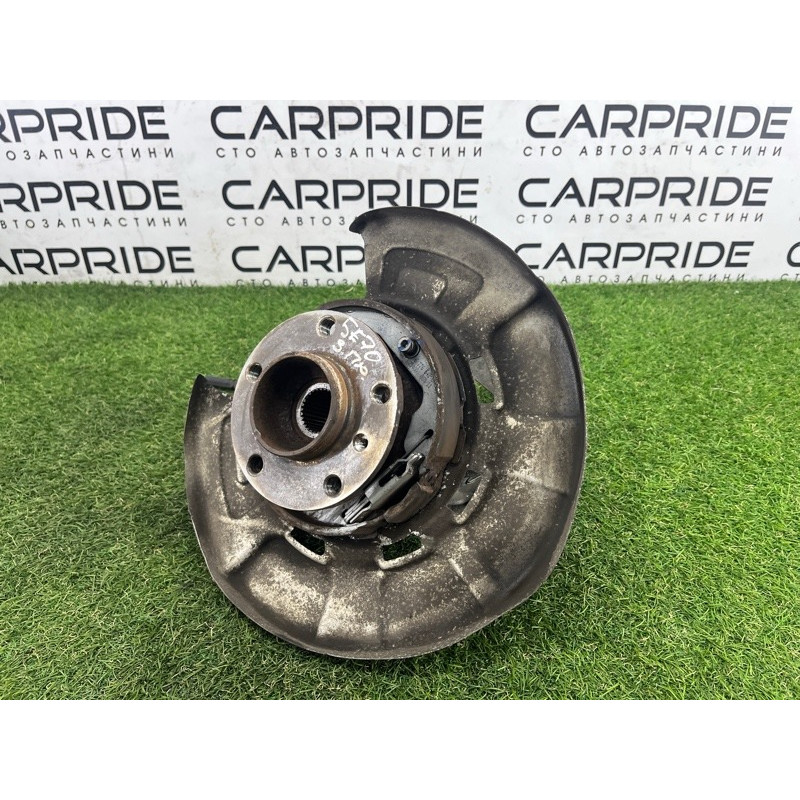 Цапфа подвески (подвеска) BMW X5 E70 2011 3.0 N57 33326879102