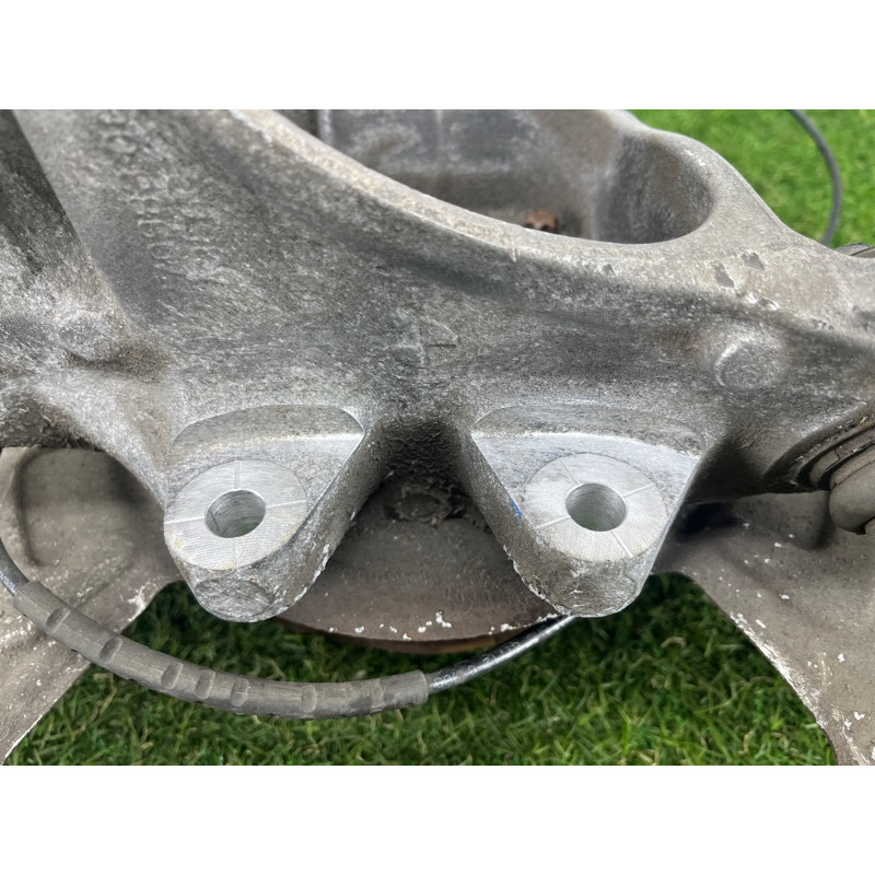 Цапфа подвески (подвеска) BMW X5 E70 2011 3.0 N57 33326879101