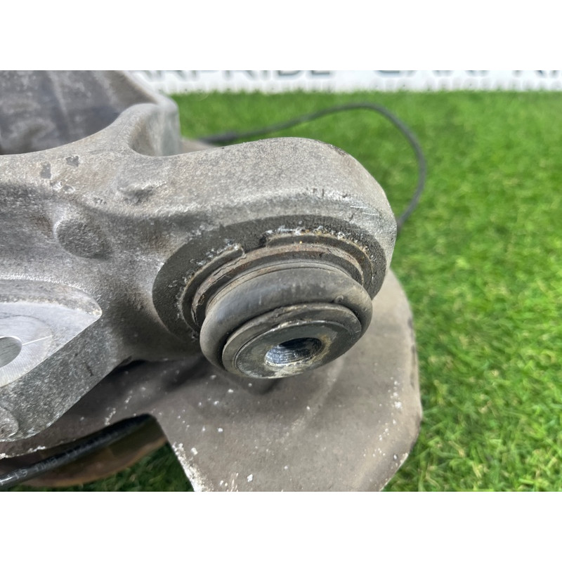 Цапфа подвески (подвеска) BMW X5 E70 2011 3.0 N57 33326879101