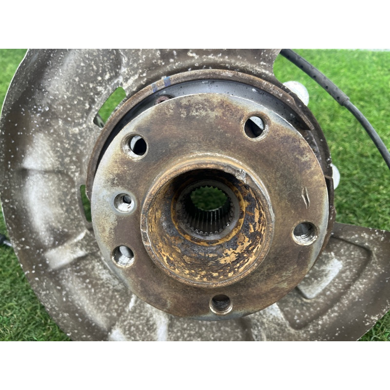 Цапфа подвески (подвеска) BMW X5 E70 2011 3.0 N57 33326879101