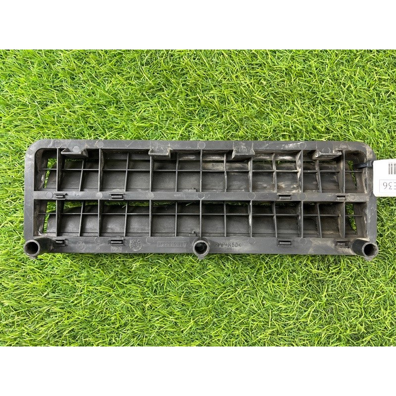 Клапан вентиляції салону (кузов і елементи) BMW 3-series E36 64228151887
