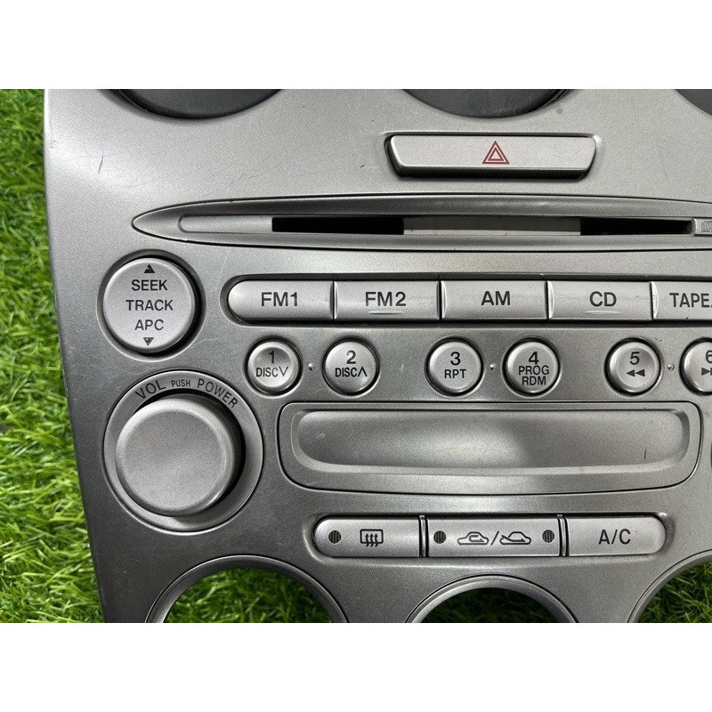 Рамка магнітоли (салон) Mazda 6 GG 2004 2.0 RF5