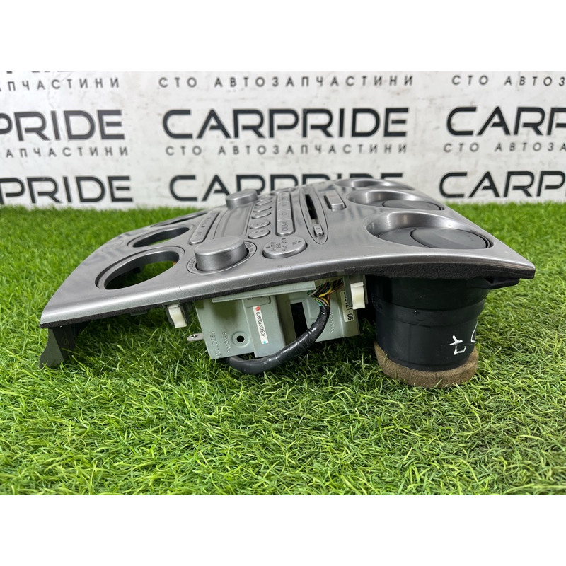 Рамка магнітоли (салон) Mazda 6 GG 2004 2.0 RF5