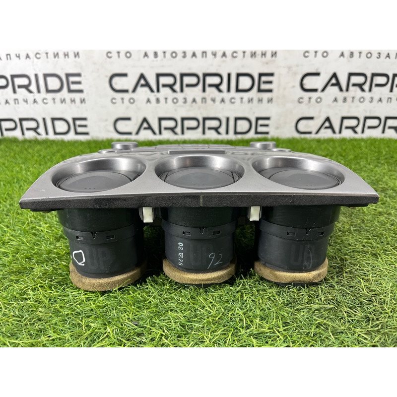 Рамка магнітоли (салон) Mazda 6 GG 2004 2.0 RF5