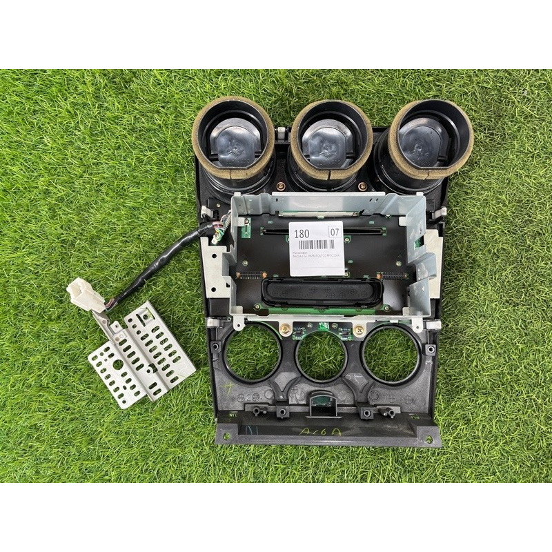 Рамка магнітоли (салон) Mazda 6 GG 2004 2.0 RF5