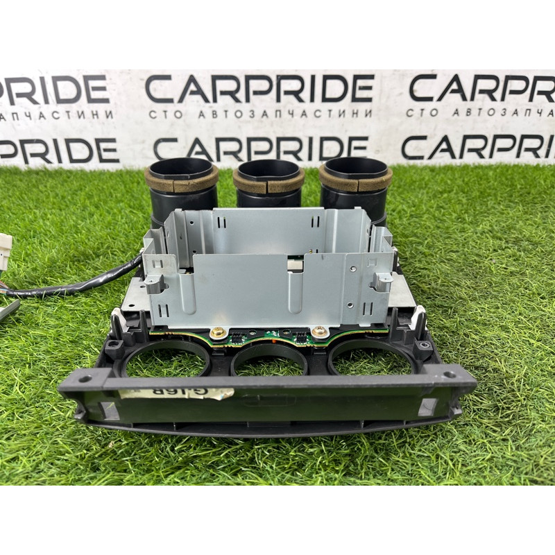 Рамка магнітоли (салон) Mazda 6 GG 2004 2.0 RF5