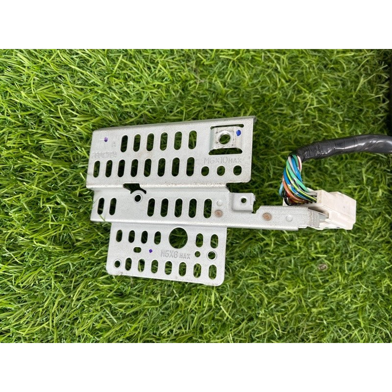 Рамка магнітоли (салон) Mazda 6 GG 2004 2.0 RF5