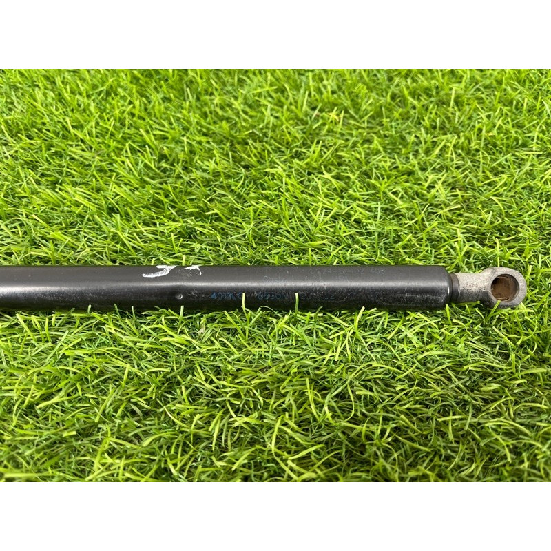 Амортизатор багажника (кузов і елементи) BMW X5 E53 M57d30