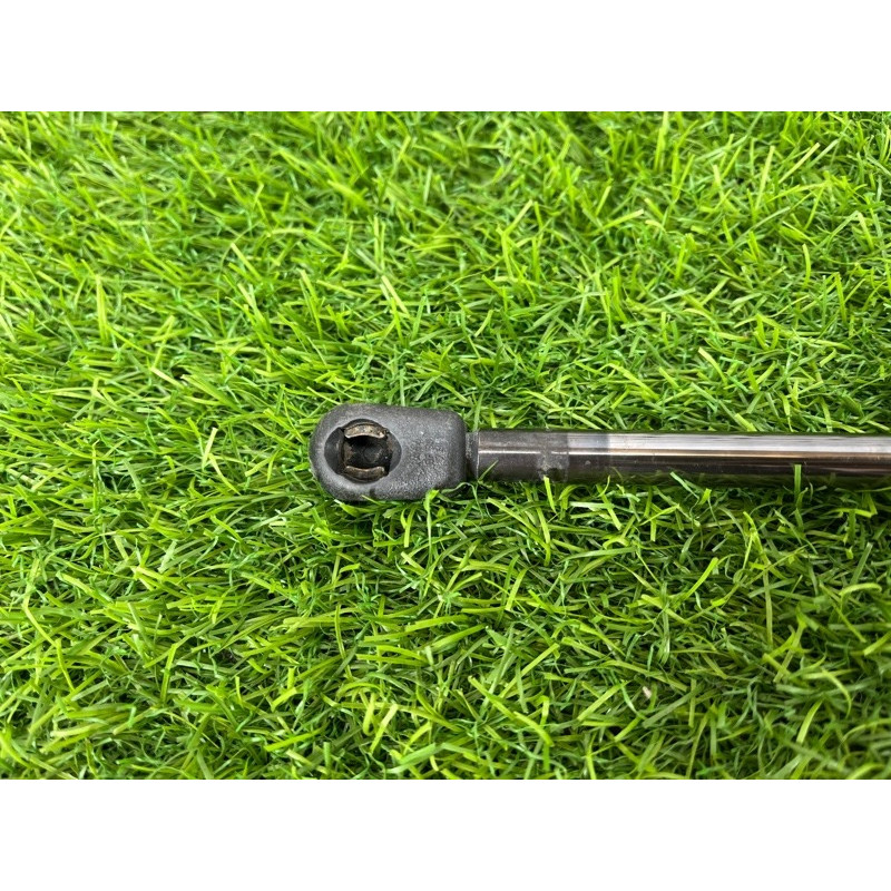 Амортизатор багажника (кузов и элементы) Mazda 6 GG 2002 2.0 RF5