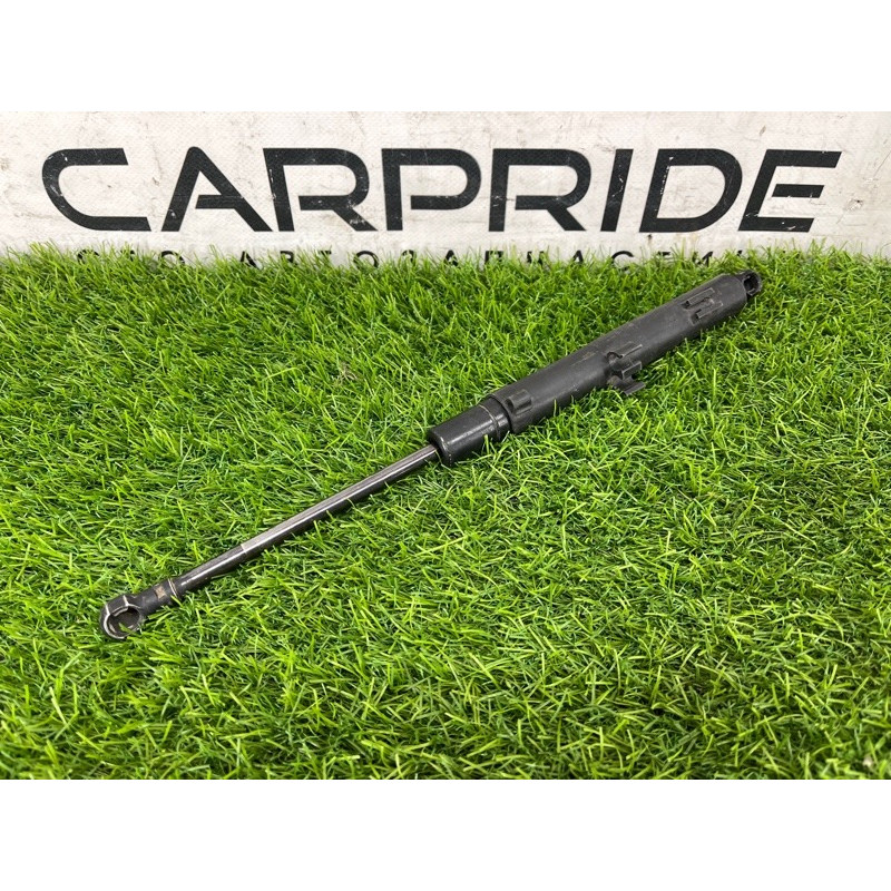 Амортизатор капота (кузов и элементы) BMW 7-series E38 51238150077