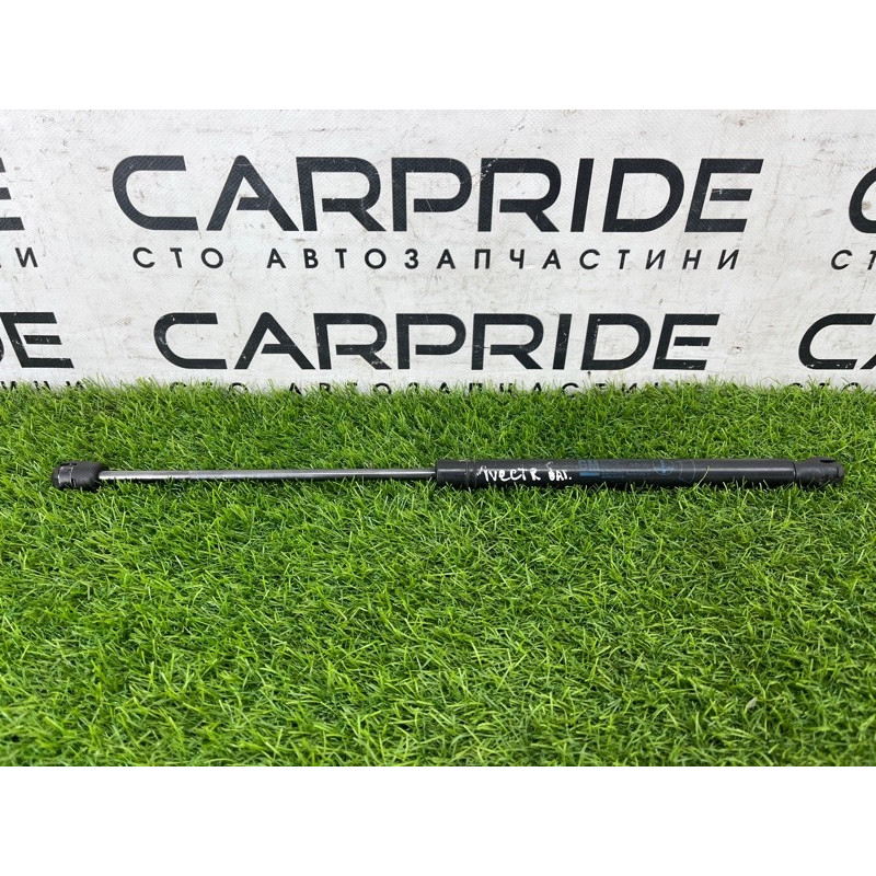 Амортизатор багажника (кузов и элементы) Opel Vectra C 2004 2.2 SE 176608