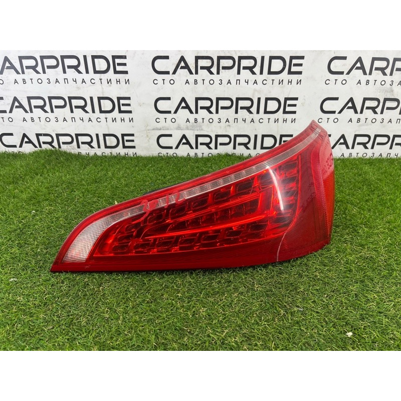 Задний фонарь (оптика) AUDI Q5 8R 2012 3.2 CALB 8R0945094B