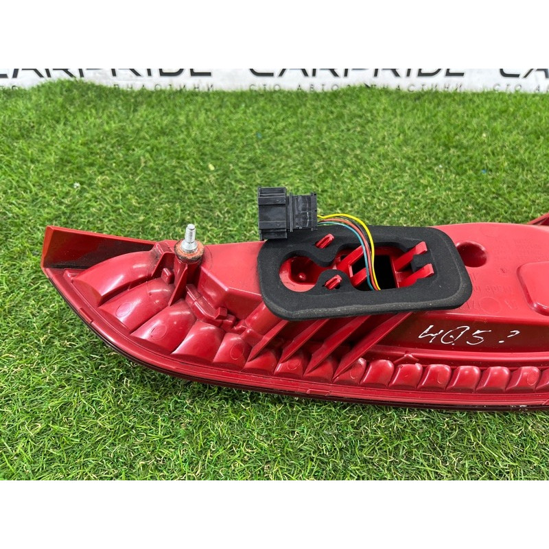 Задний фонарь (оптика) AUDI Q5 8R 2012 3.2 CALB 8R0945094B