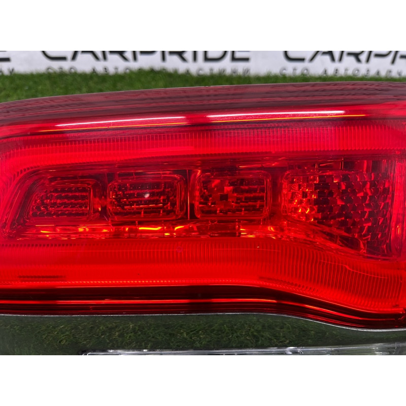 Задний фонарь (оптика) Jeep Grand Cherokee WK2 2014 3.0 Diesel EXF 68110046AC