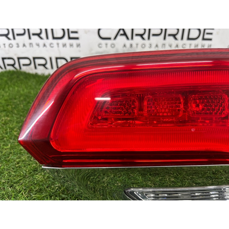 Задний фонарь (оптика) Jeep Grand Cherokee WK2 2017 3.6 68110046AD