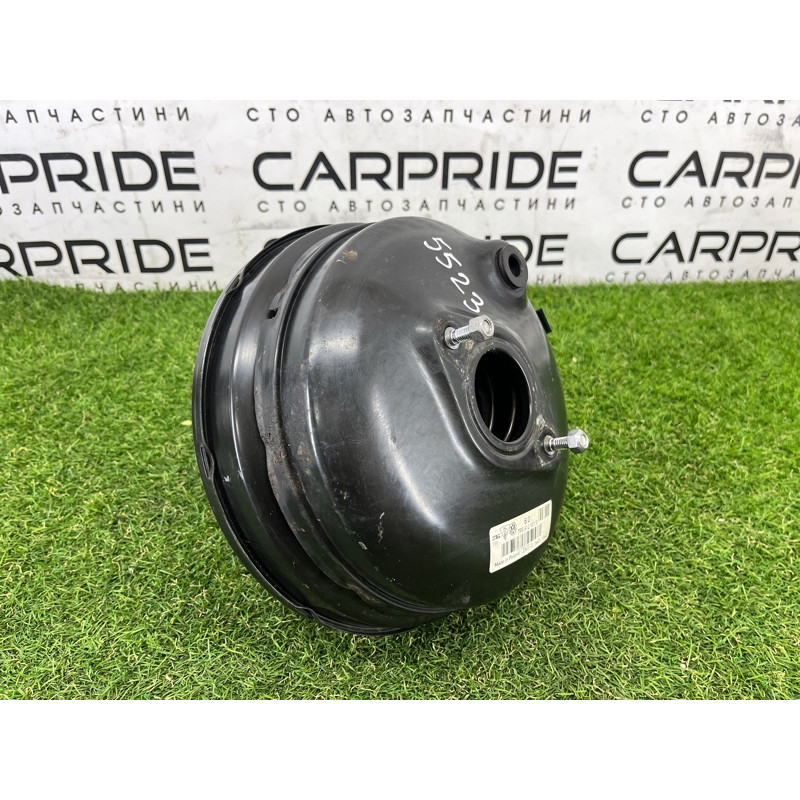 Вакуумный усилитель тормозов (тормозная система) Volkswagen Touareg NF 2012 3.6 CGRA 7P0612105B