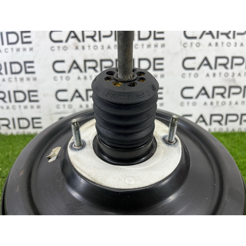 Вакуумный усилитель тормозов (тормозная система) Volkswagen Touareg NF 2012 3.6 CGRA 7P0612105B