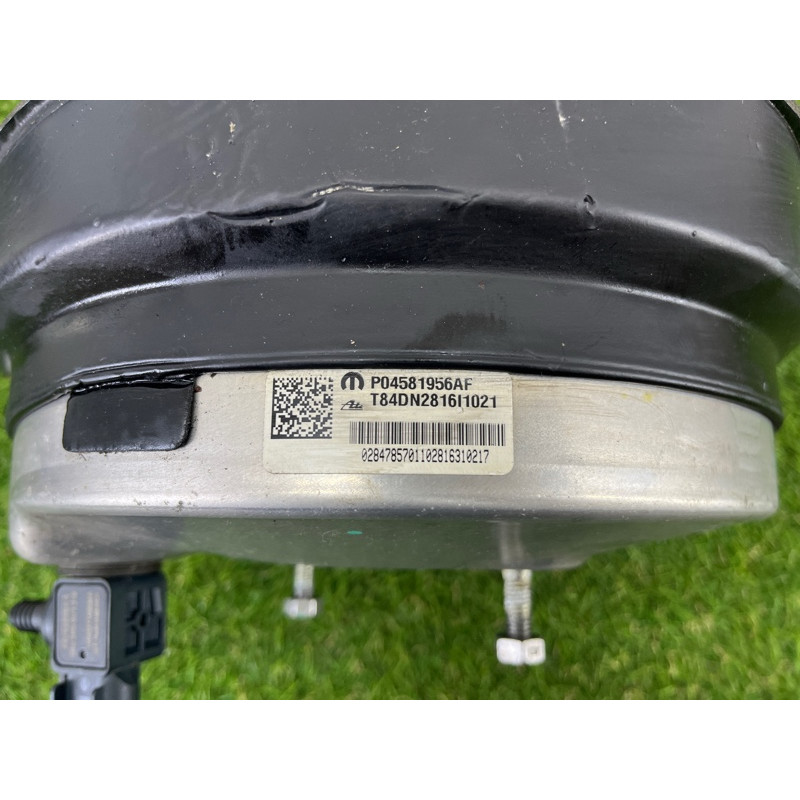 Вакуумный усилитель тормозов (тормозная система) Jeep Grand Cherokee WK2 2017 68306573AA