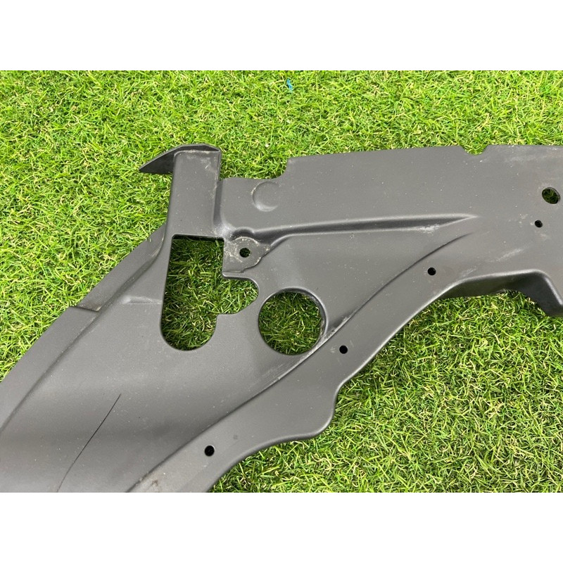 Накладка на крыло (кузов и элементы) Jeep Grand Cherokee WK2 2014 3.0 Diesel EXF 68194236AB