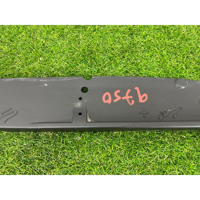 Накладка на крыло (кузов и элементы) Jeep Grand Cherokee WK2 2014 3.0 Diesel EXF 68194236AB