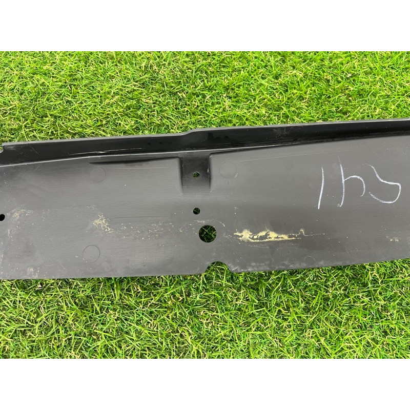 Накладка на крыло (кузов и элементы) Jeep Grand Cherokee WK2 2014 3.0 Diesel EXF 68194236AB