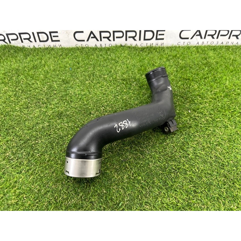 Патрубок интеркулера (двигатель и элементы) BMW 5-series Gran Turismo F07 2011 3.0 N55B30 13717582314