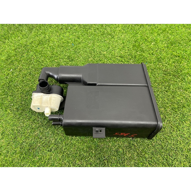 Абсорбер топливный (топливная система) BMW 7-series F02 2011 4.4 N63 16137224859