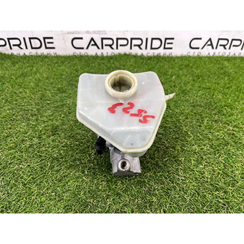 Главный тормозной цилиндр (тормозная система) Volkswagen Touareg NF 2012 3.6 CGRA 7P0611019A