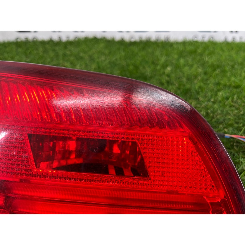 Задній ліхтар (оптика - оптика) BMW 3-series E93 2008 3.0 N54 63217162303