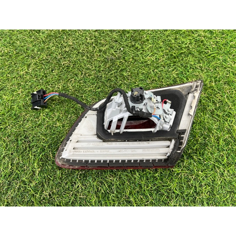 Задній ліхтар (оптика - оптика) BMW 3-series E93 2008 3.0 N54 63217162303