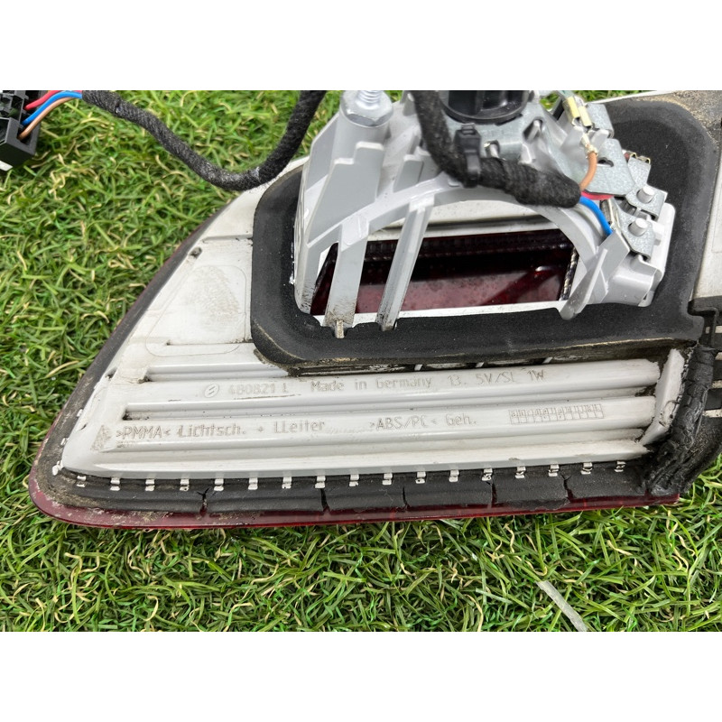 Задній ліхтар (оптика - оптика) BMW 3-series E93 2008 3.0 N54 63217162303