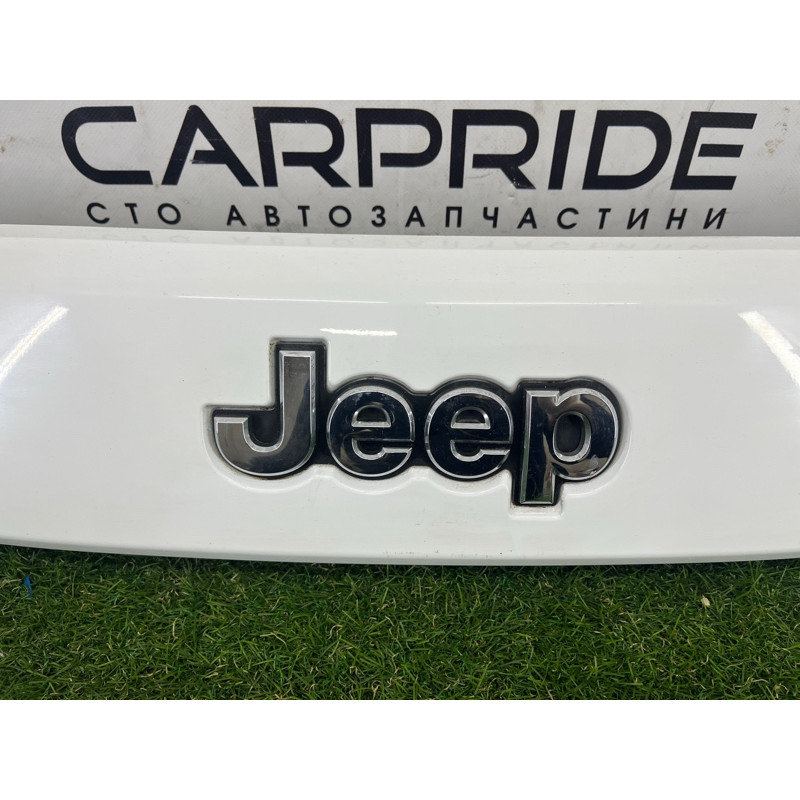 Накладка крышки багажника (кузов и элементы) Jeep Grand Cherokee WK2 2017 3.6 6KL53GW7AA